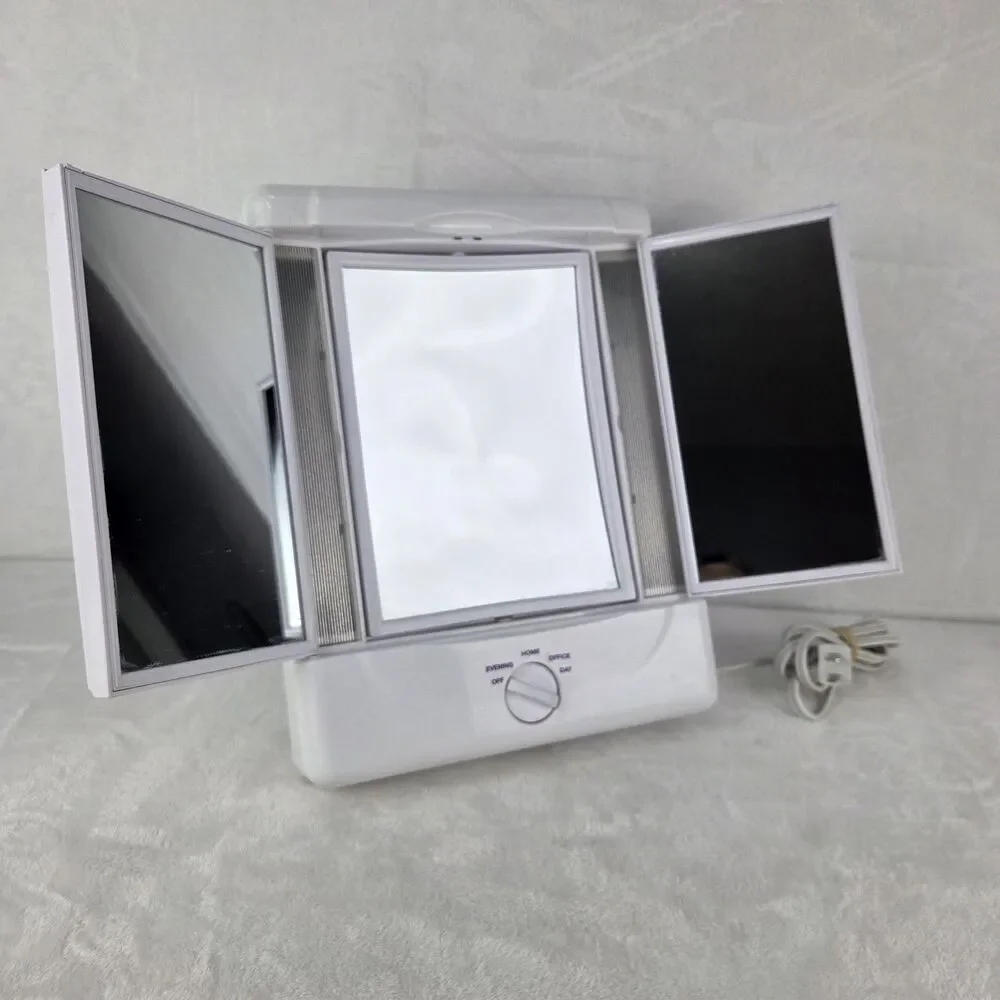 Vintage Conair TM7LX Lighted Tri-Fold Makeup Vanity Mirror 4 Settings Tested